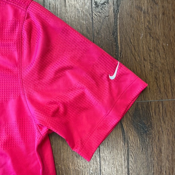 Nike Gold tour performance dri fit polo SZ MED - Picture 3 of 4